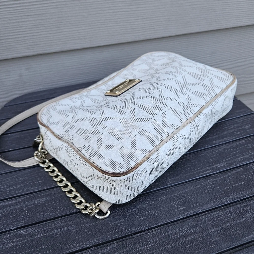Michael Kors White Fulton Monogram Logo Crossbody Purse Gold Chain Small Bag